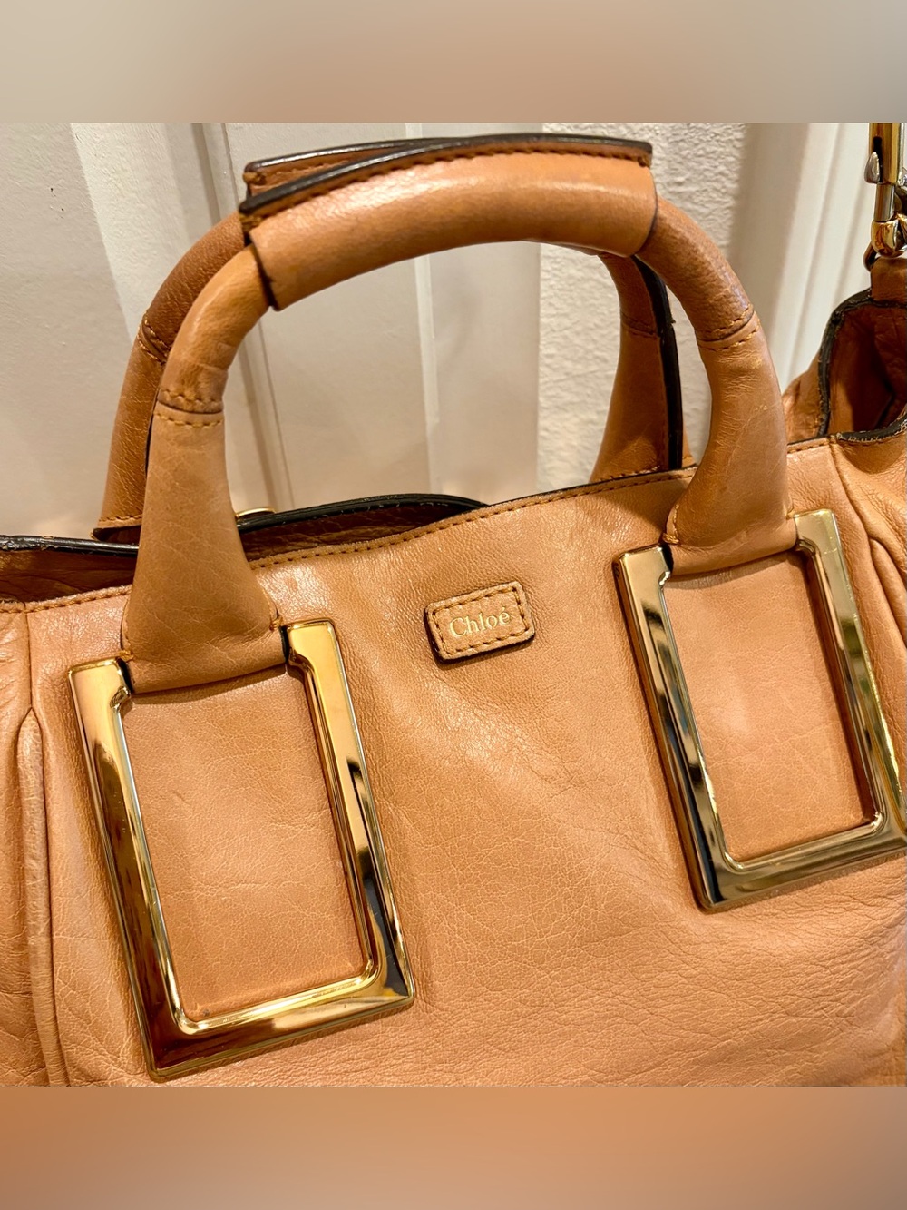 EUC!! CHLOÉ ETHEL Tan
Leather Satchel/Crossbody with Gold Hardware (Vintage) - Picture 4 of 16